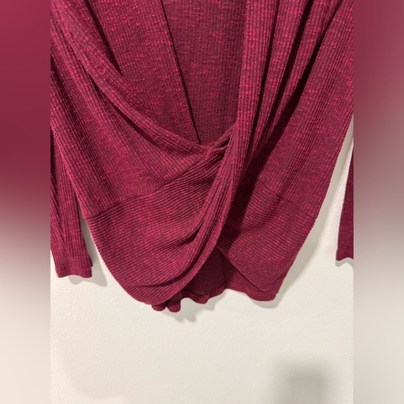 Sweet Claire, size medium, maroon long sleeve - Picture 4 of 5